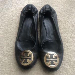 Black Tory Burch Reva flat